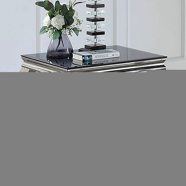 Wetzikon End Table